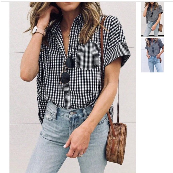 Tops - NWT Plaid gingham t shirt button down size small